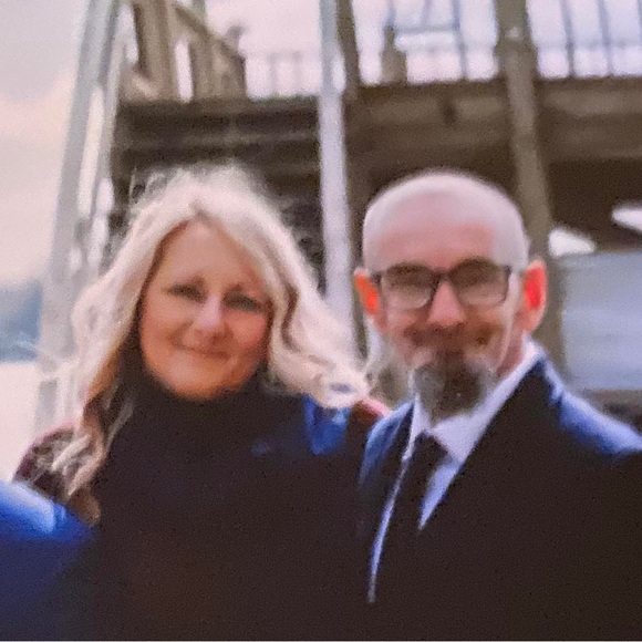 Meet your Posher, Amy - Picture 2 of 2